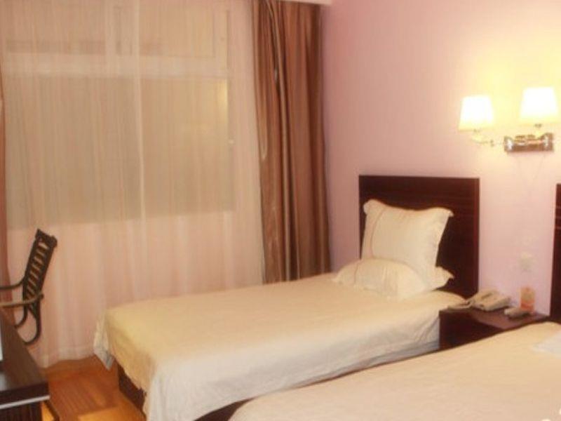 Shanghai Yiting 6+E Hotel - Lujiazui Экстерьер фото